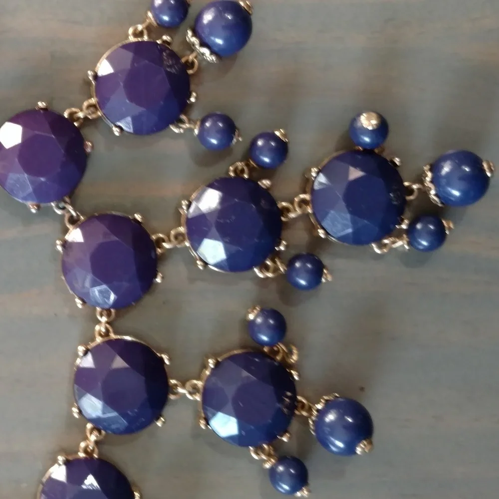 etc! dark navy statement necklace